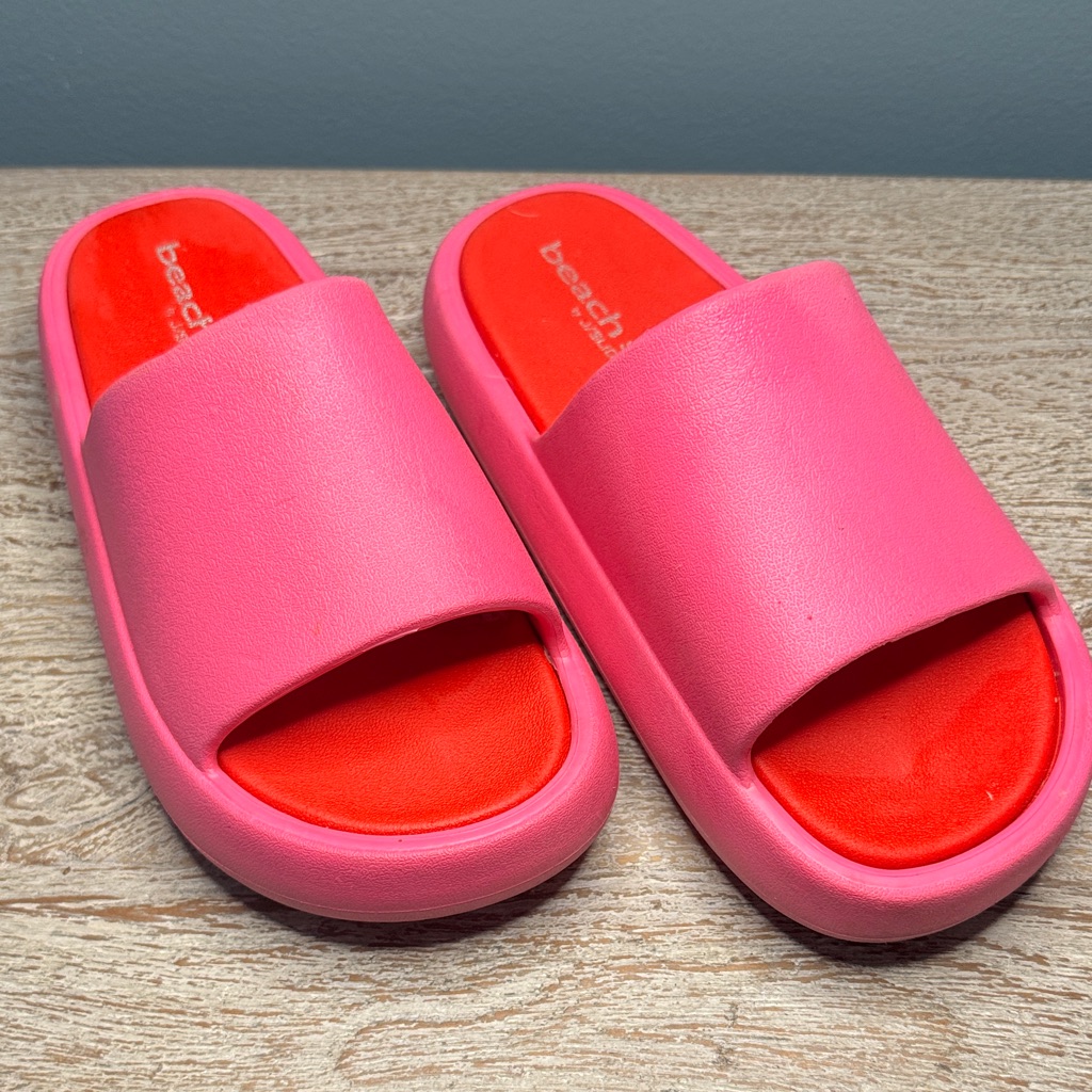 JSlides Pink And Red Beach Slides
